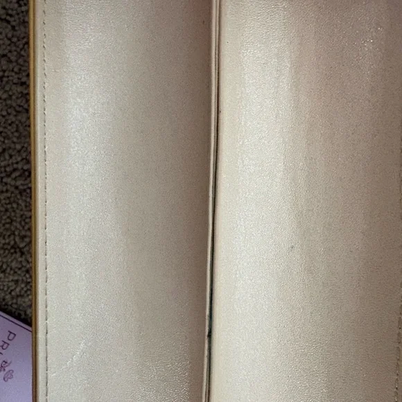 Loungefly Moana Red and Tan Floral Clutch - Picture 3 of 3